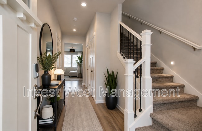 Building Photo - 6834 N 89th Loop