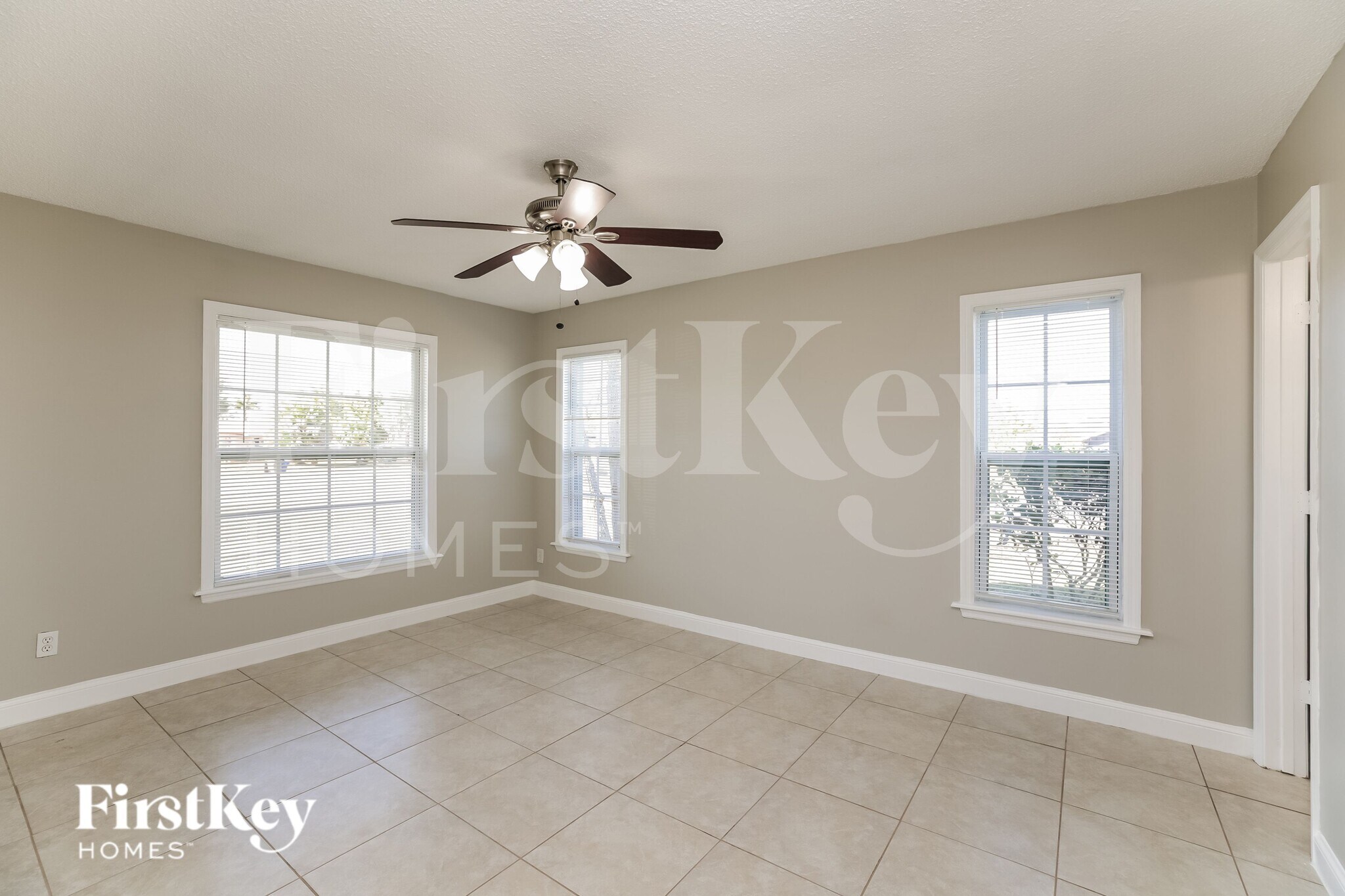 Building Photo - 112 Stafford Pl