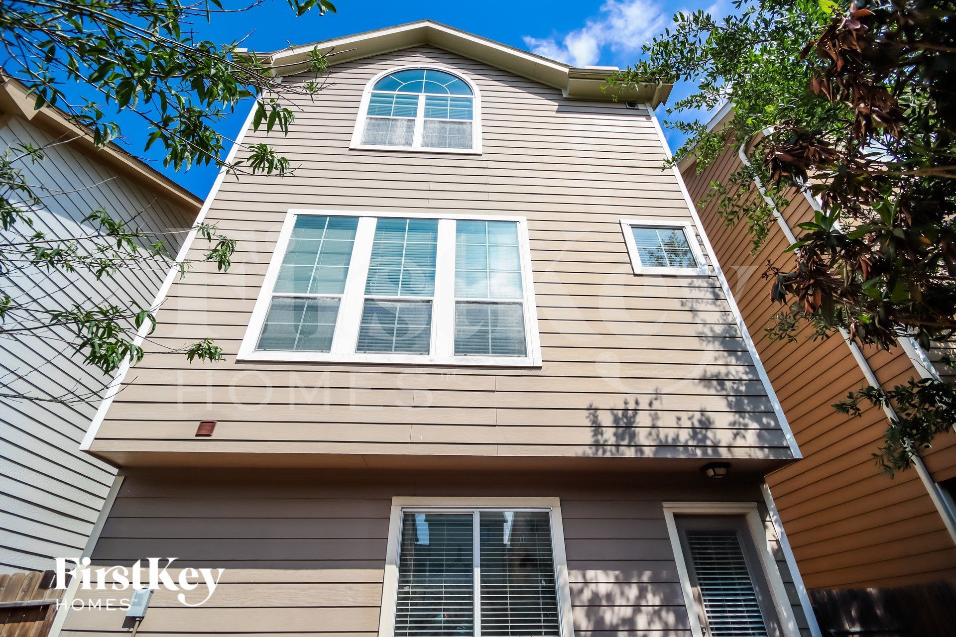 Building Photo - 10738 Clearview Villa Pl