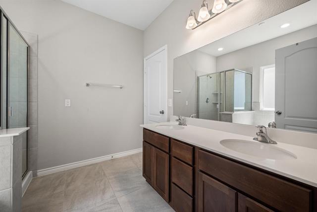 Building Photo - 3409 Keechi Creek Dr