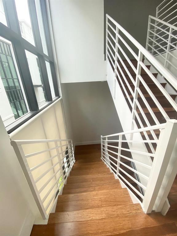 Building Photo - 350 S Osceola Ave