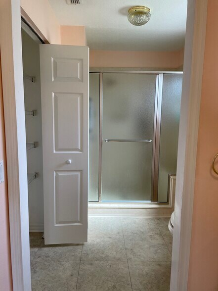 Building Photo - 6126 SW 84th Place Rd