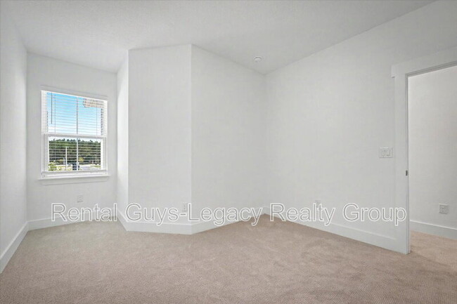 Building Photo - 5423 Bramhall Rd