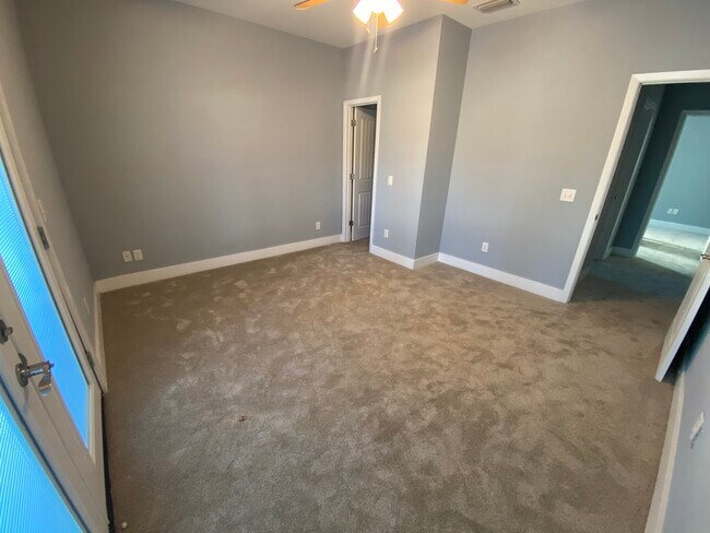 Building Photo - 8603 Marlin Pl