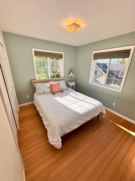 Building Photo - 1428 Crown Ave