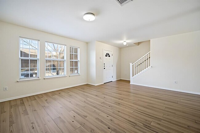 Building Photo - 11112 Chatam Berry Ln