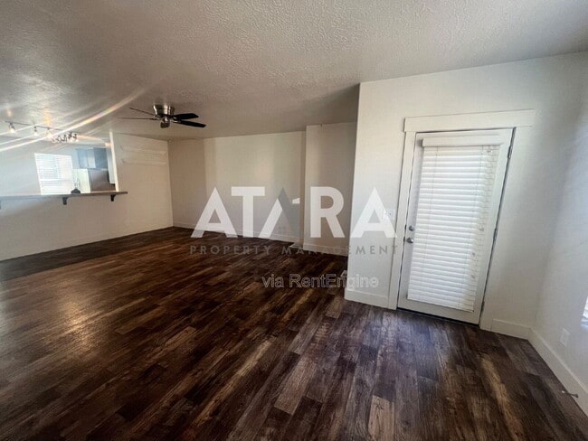 Building Photo - 713 Kirkbride Ave