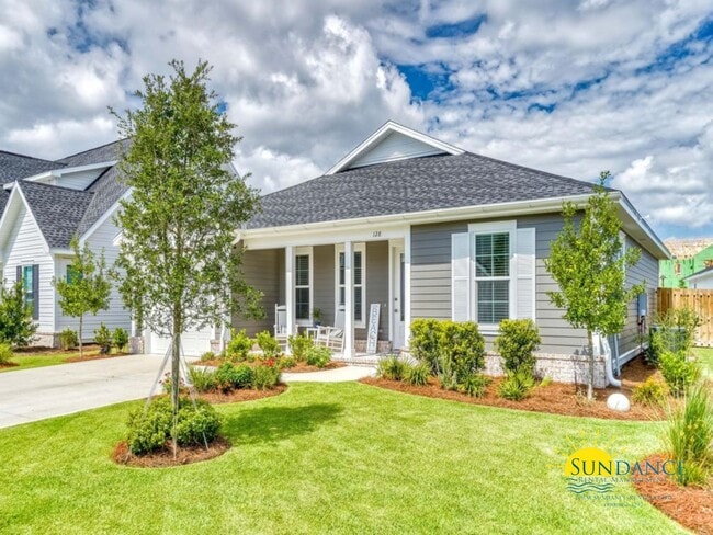 Building Photo - Charming 3BR Home with really great neighborhood perks!