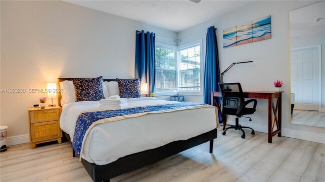 Building Photo - 5157 NE 6th Ave