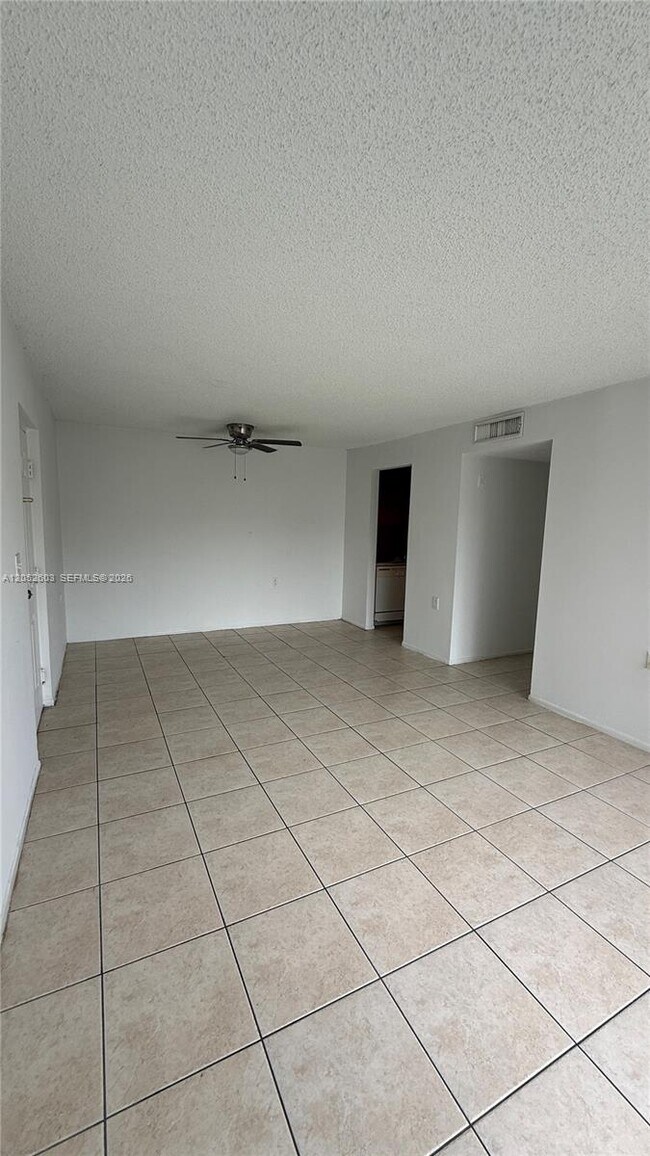 Building Photo - 1163 Lake Terry Dr