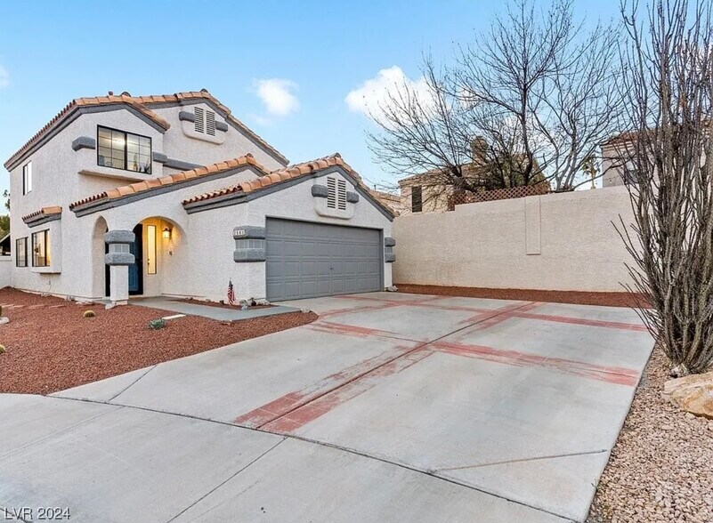 Primary Photo - 2801 Willow Wind Ct