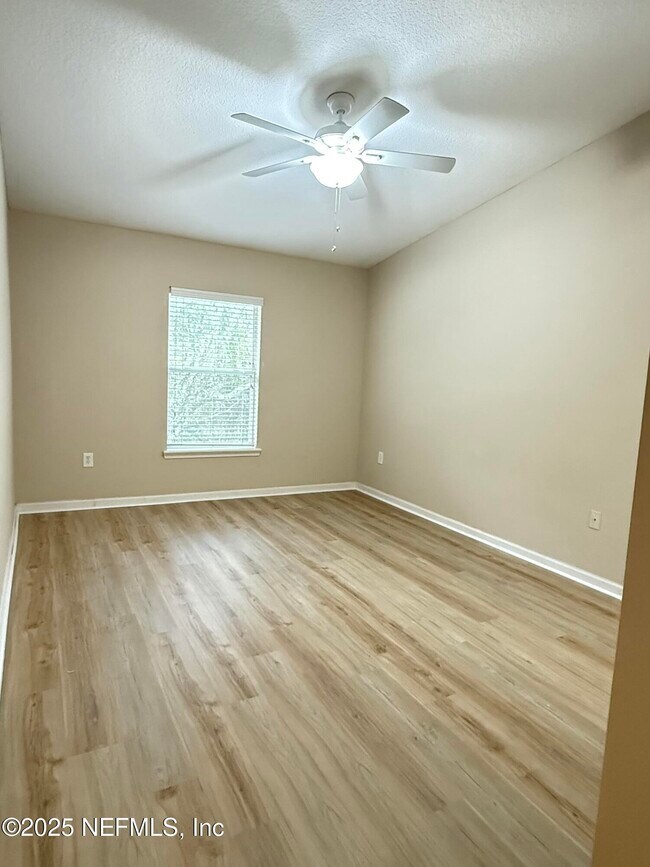 Building Photo - 13832 Herons Landing Way