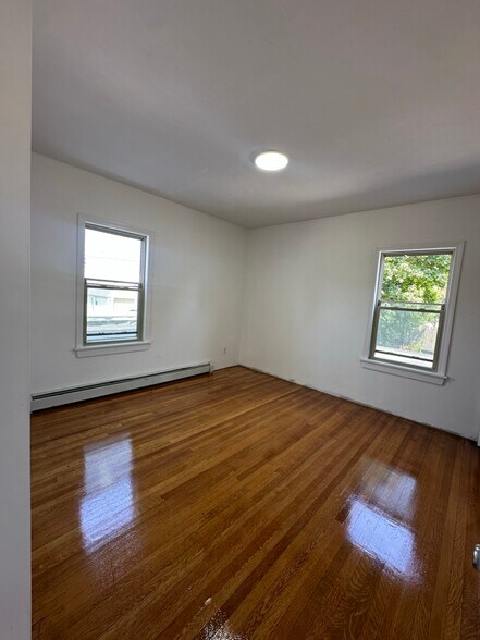 Building Photo - 22 Stoughton Ave