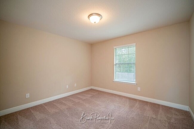 Building Photo - 2112 Stennis Dr