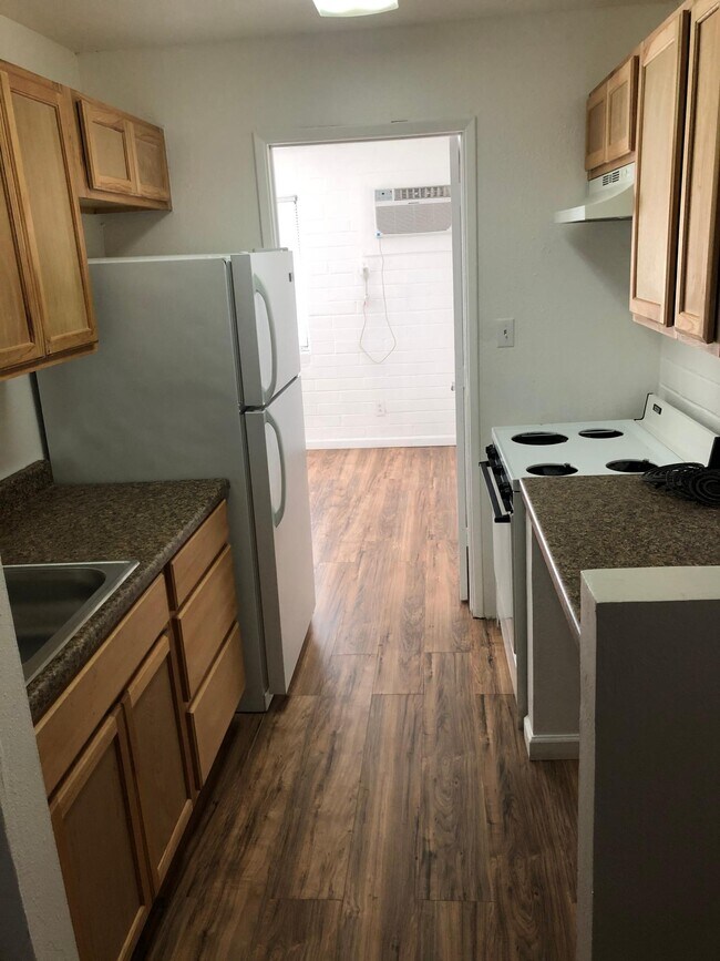 Building Photo - 3665 N 1st Ave