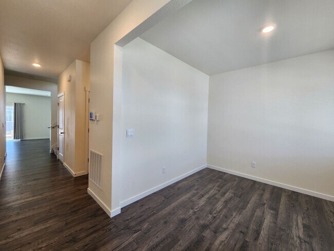 Building Photo - Stunning New Build In Wide Open Bennett!