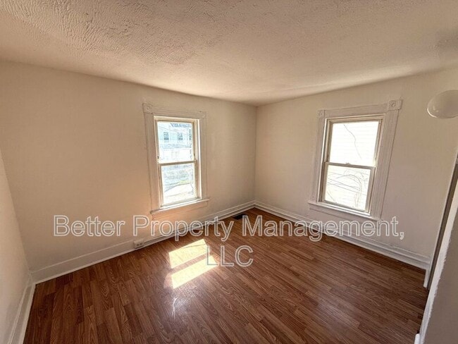 Building Photo - 508 Dock St