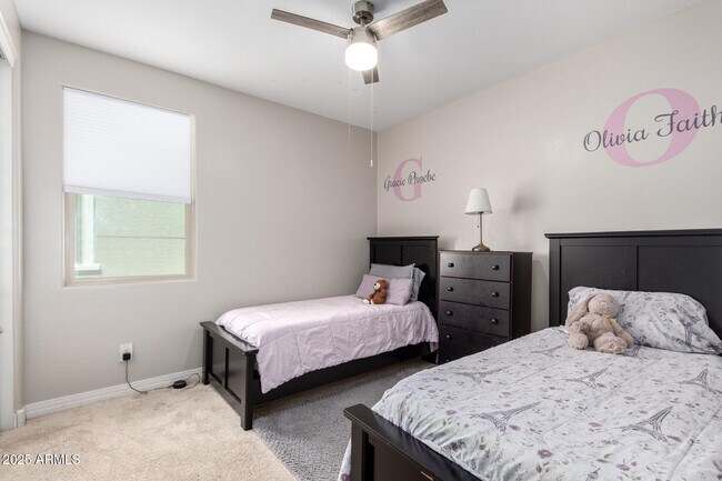 Building Photo - 10029 E Tahoe Ave