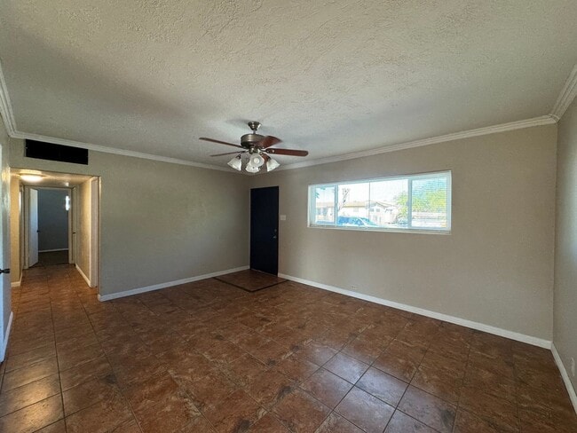 Building Photo - Spacious and Affordable Needles Ca home