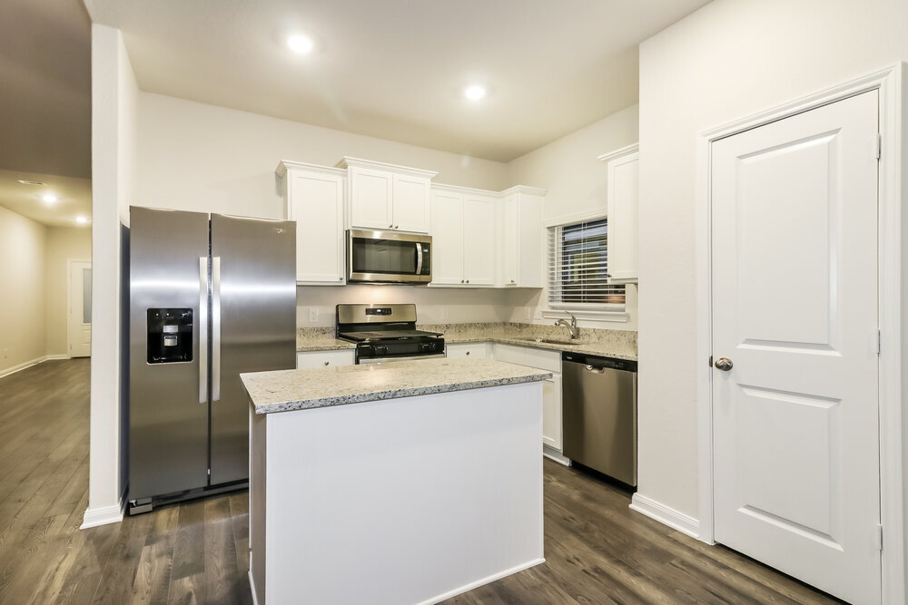 Building Photo - 412 Polly Grv Dr