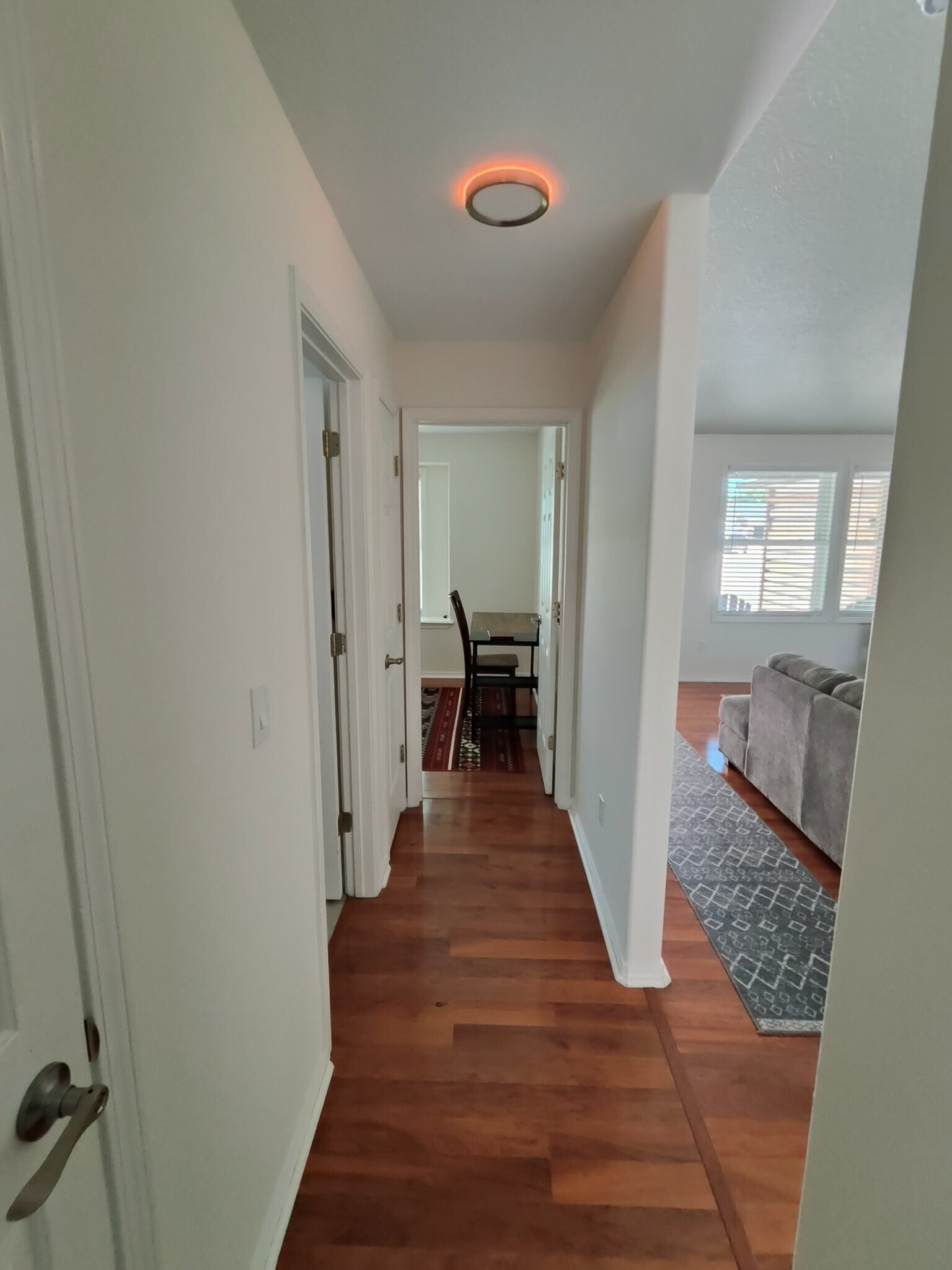 Building Photo - 955 Pheasant Ct