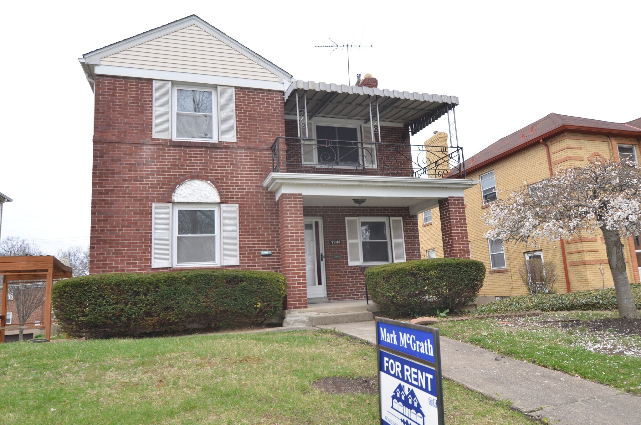 Building Photo - 7233 Brookcrest Dr