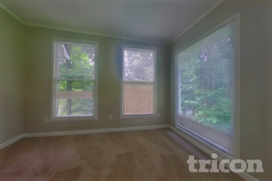 Building Photo - 297 N Briar Ridge