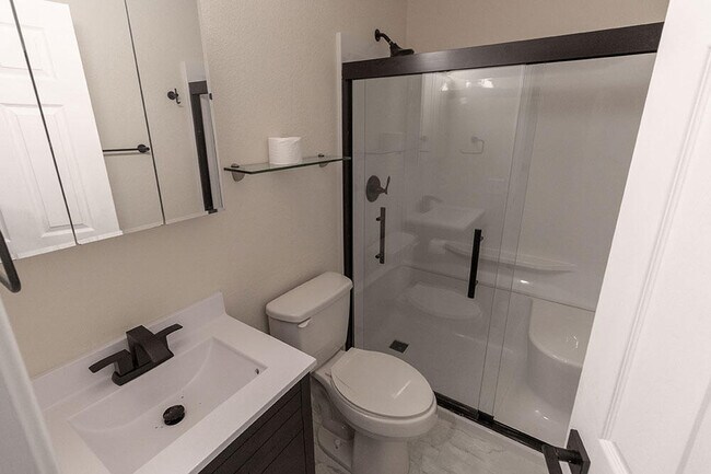 Building Photo - 3411 Crossings Dr