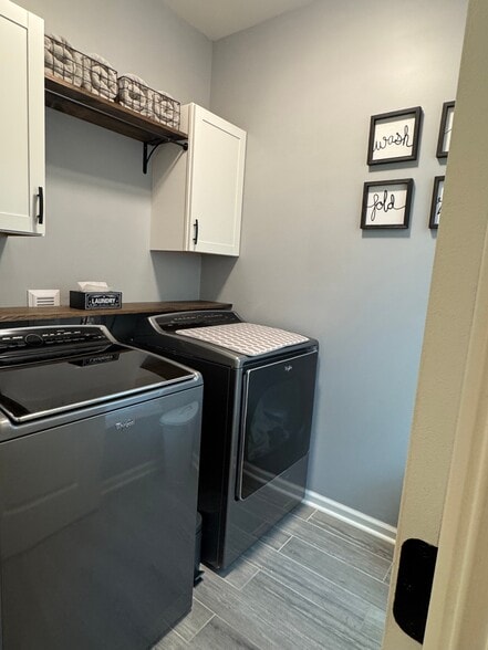 Building Photo - 206 Tuscany Ct