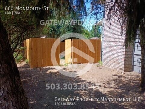 Primary Photo - 660 Monmouth St