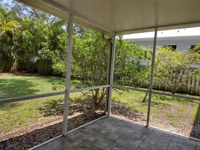 Building Photo - 4727 W Wallcraft Ave