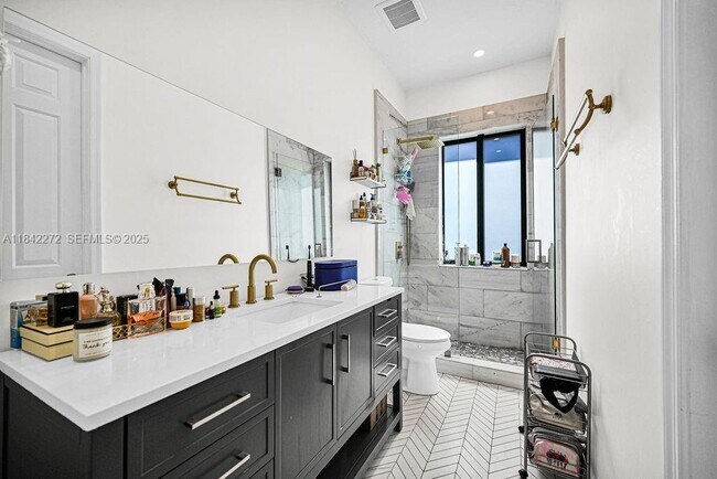 Building Photo - 7565 SW 190th St