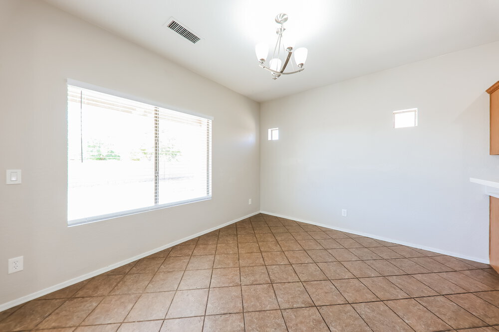 Building Photo - 16801 W Statler St