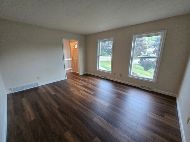 Building Photo - 2325 Cold Stream Ave NE