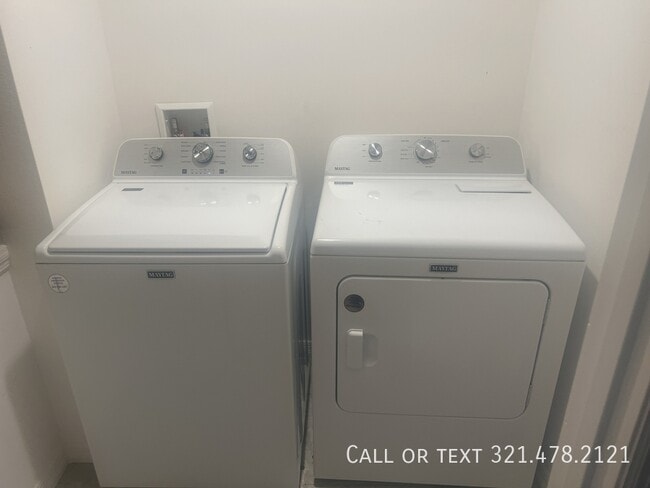 Building Photo - 567 Poplar St SE