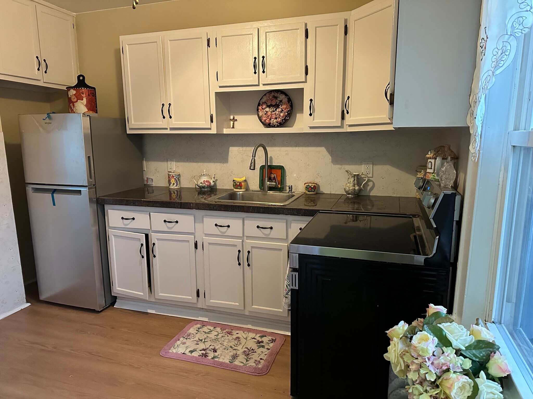 Building Photo - 269 N 1st Ave