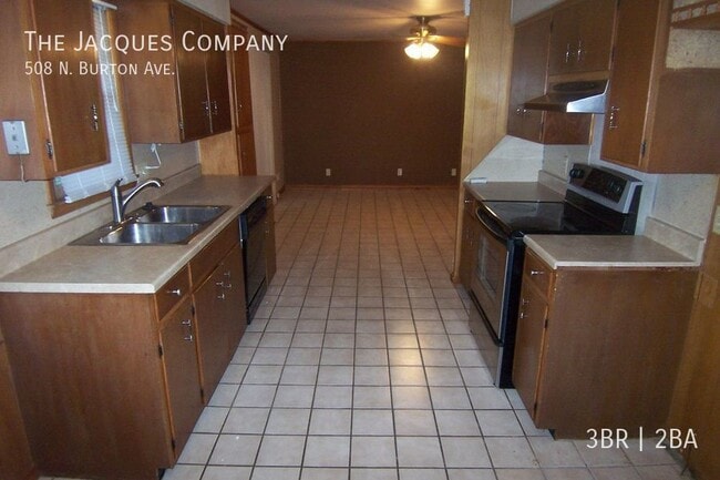 Building Photo - 508 N Burton Ave