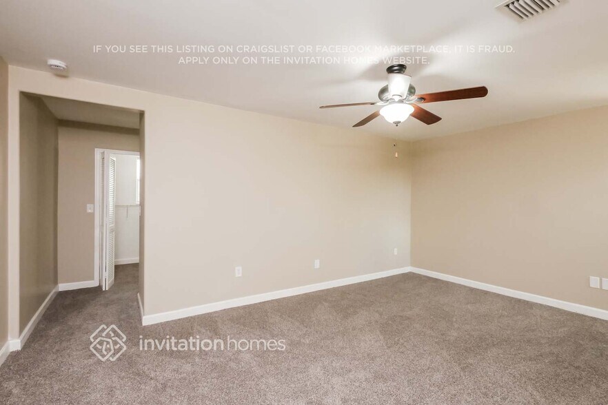 Building Photo - 16449 SW 95th St