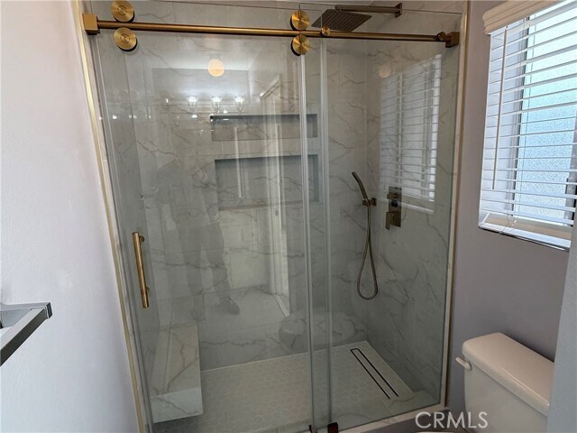 Building Photo - 302 W Loraine St