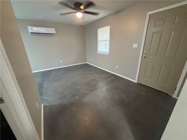 Building Photo - 7911 US-64