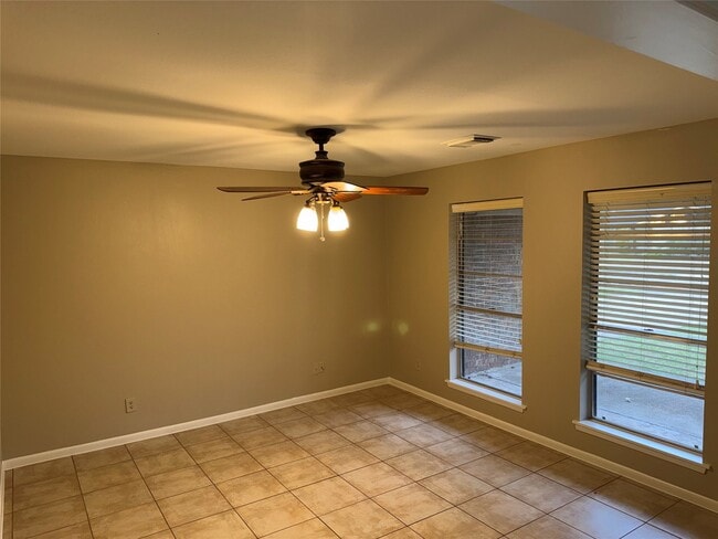 Building Photo - 11215 Mayfield Rd