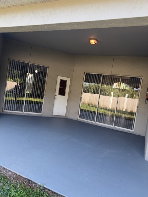 Building Photo - 6005 Jessica Dr
