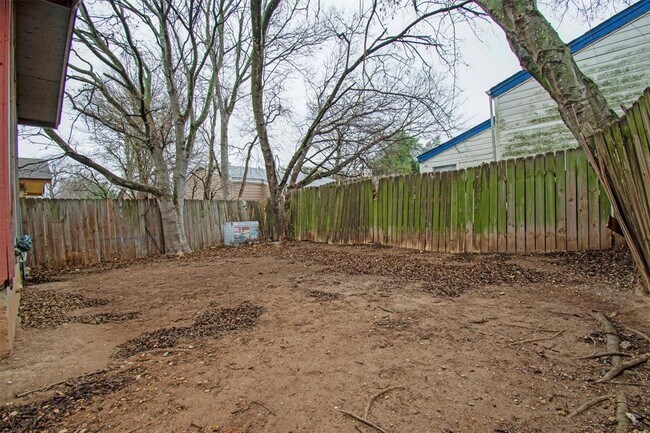 Building Photo - 6305 Emerald Forest Dr