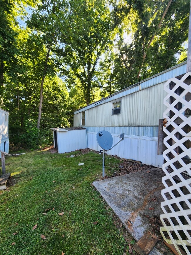 Building Photo - 2352 Park Edge Way
