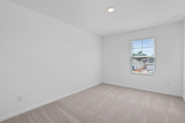 Building Photo - 24505 Red Hawthorn Trce