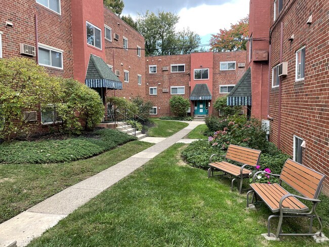 Building Photo - Marimont Apartments
