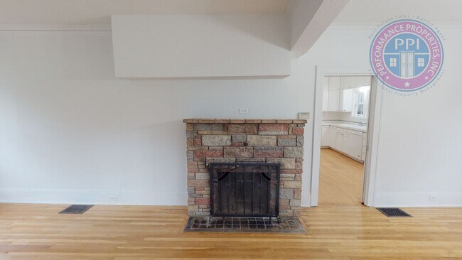 Building Photo - 43 Ladd St