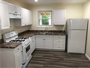 Building Photo - 17563 Western Ave