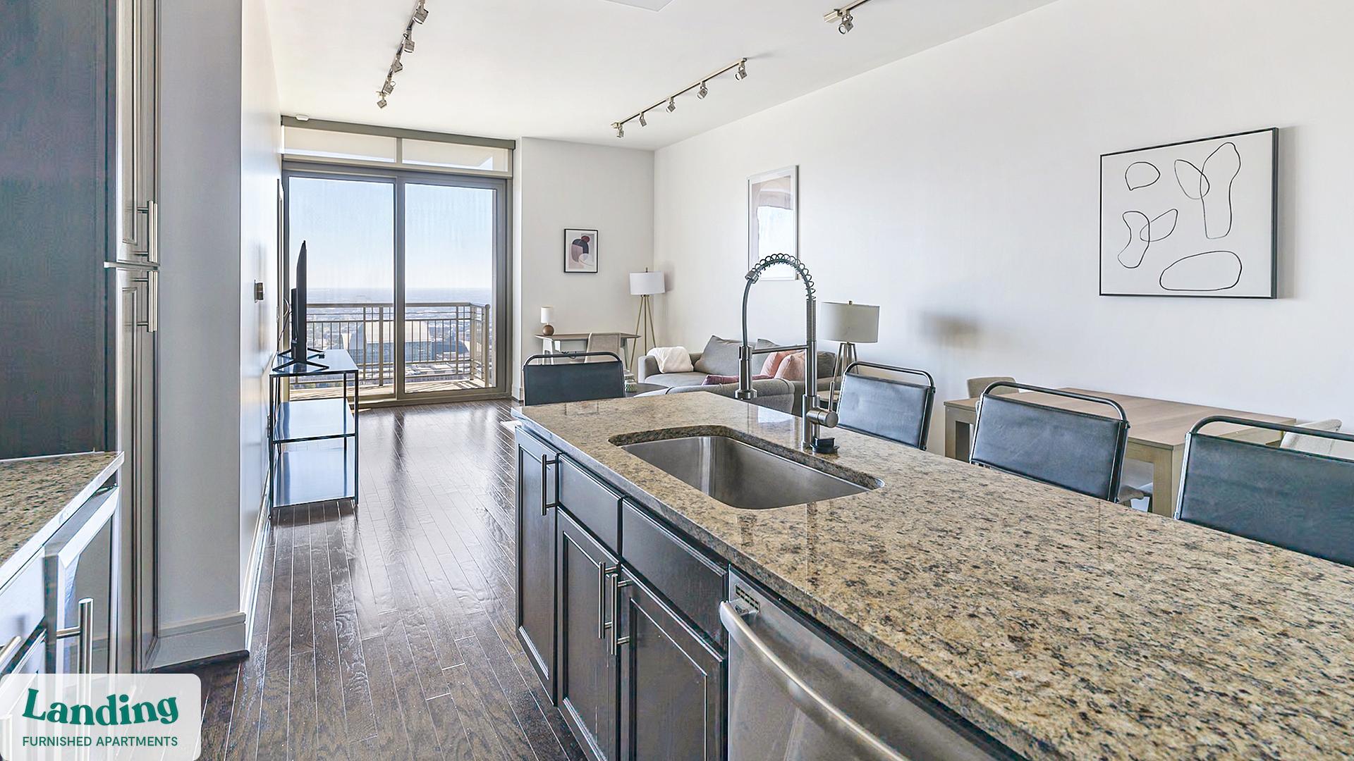 Building Photo - 777 Preston St