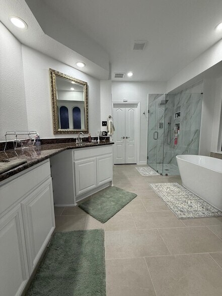 Building Photo - 5615 Ashford Ridge Ln